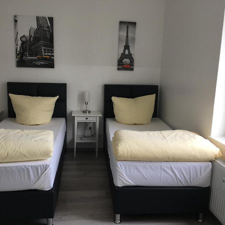 Apartment Dusseldorf-City Exteriör bild