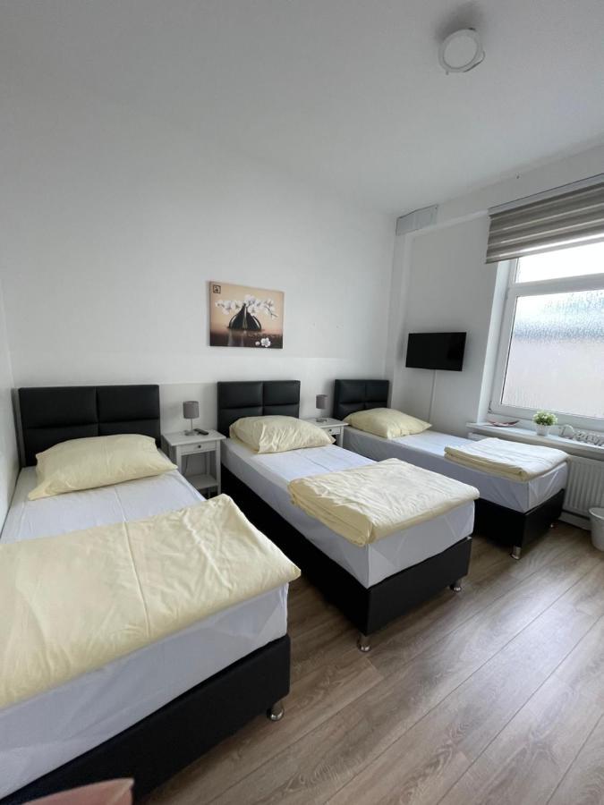 Apartment Dusseldorf-City Exteriör bild