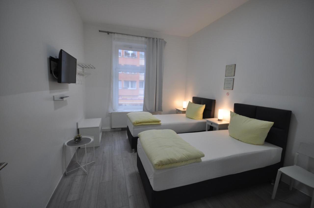 Apartment Dusseldorf-City Exteriör bild