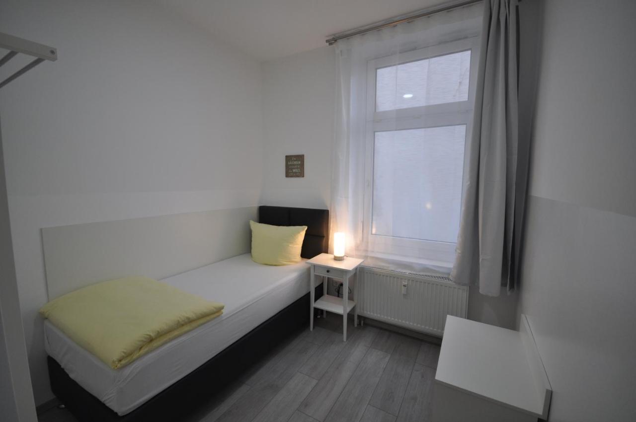 Apartment Dusseldorf-City Exteriör bild